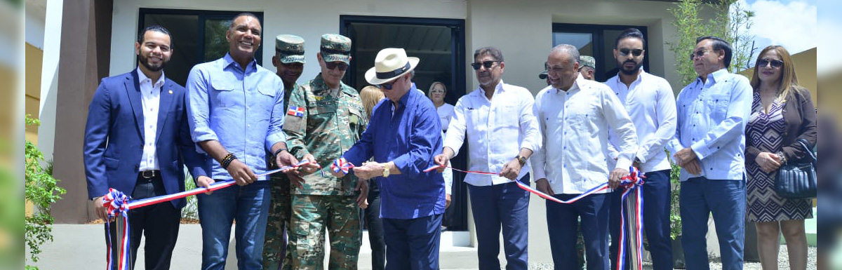 Reconocimiento Hipolito Mejia