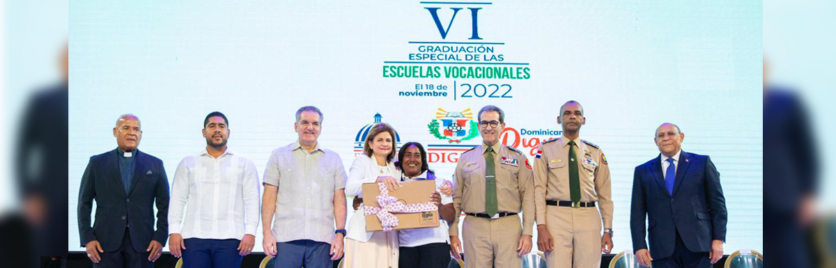 Digev y propeep graduan mas de 5000 estudiantes