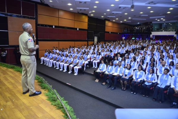 DIGEV continua su programa de graduaciones; gradúa más 4,700 nuevos técnicos en La Vega, Jarabacoa, Moca, Sajoma, Gaspar Hernández y Mao, en distintas acciones formativas