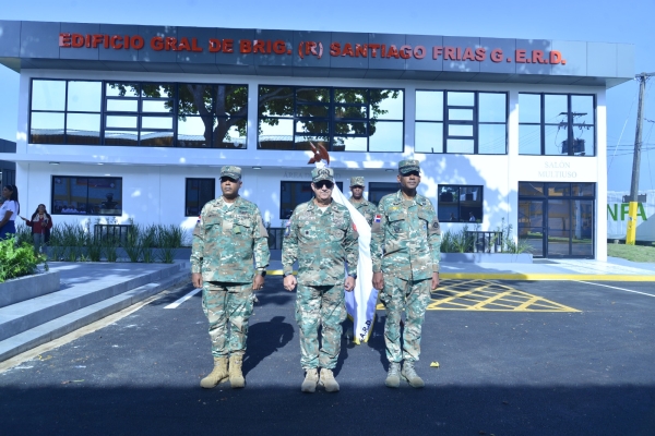 Posesionan nuevo Director en las Escuelas Vocacionales de las Fuerzas Armadas y la Policía Nacional